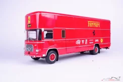 OM Fiat 150 Rolfo - Ferrari csapat kamion, 1:18 CMR