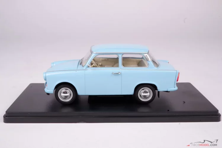 Trabant 601 blue (1965), 1:24 Whitebox