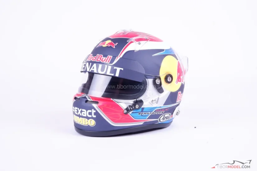 Max Verstappen 2015 Toro Rosso, mini helmet, 1:2 Arai