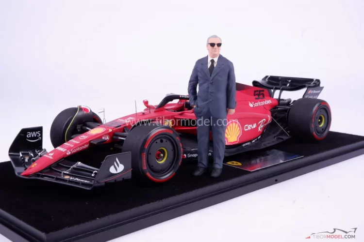 Enzo Ferrari figura, 1:18 Figuma