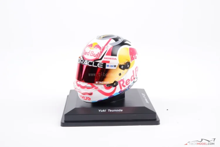 Yuki Tsunoda 2025 Japán Nagydíj mini sisak, Red Bull, 1:5 Spark