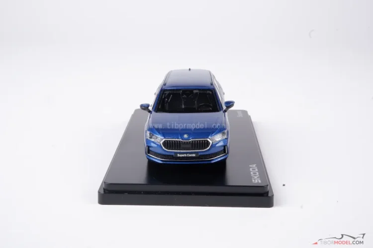 Skoda Superb IV Combi 2024 rouge (Abrex) 1/43e