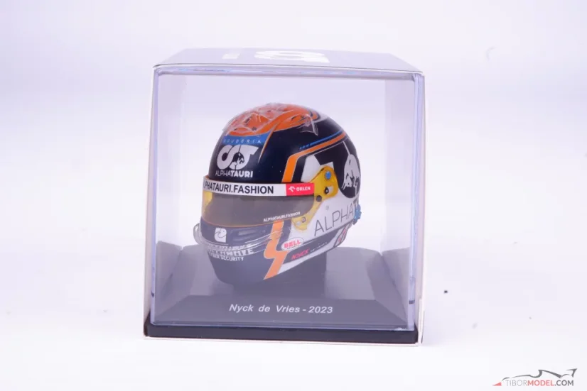 Nyck de Vries 2023, AlphaTauri přilba, 1:5 Spark