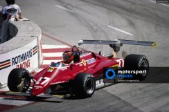 Ferrari 126C2 - Gilles Villeneuve (1982), USA, pilóta figurával, 1:12 GP Replicas