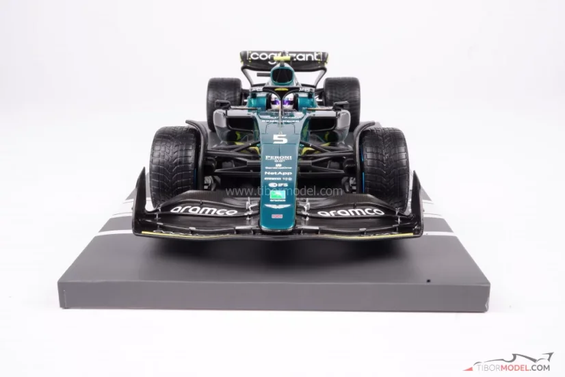 Aston Martin AMR22 - Sebastian Vettel (2022), VC Monaka, 1:18 Minichamps