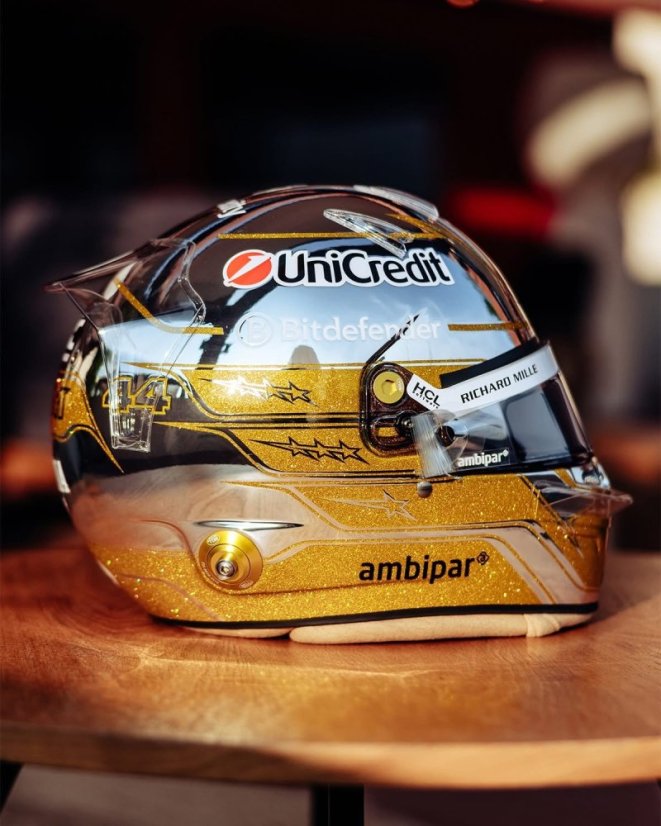 Lewis Hamilton 2025 Abu Dhabi GP mini helmet, Ferrari, 1:5 Looksmart