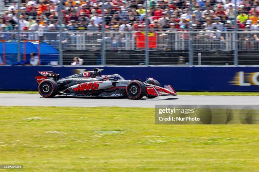 Haas VF-25 - Esteban Ocon (2025), VC Kanady, 1:43 Minichamps