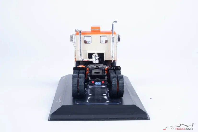White 7400 (1960), narancssárga, 1:43 Ixo