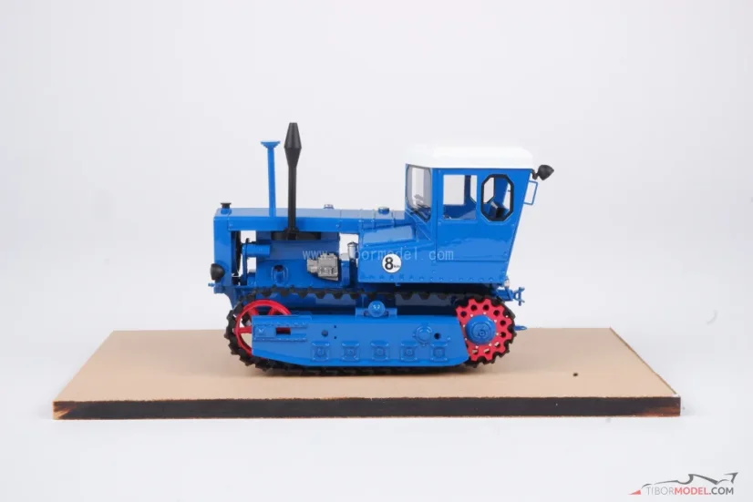 IFA KS07/60 traktor, modrý, 1:32 Schuco