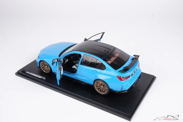 BMW M3 (2024) modré, 1:18 Solido