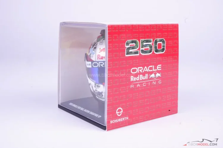 Sergio Perez 2023 Red Bull prilba, VC Singapuru, 1:4 Schuberth Sergio Perez 2023 Red Bull prilba, VC Singapuru, 1:4 Schuberth