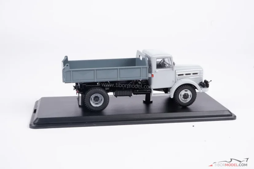 Csepel D-445.00 valník, sivý, 1:43 Premium ClassiXXs