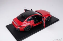 BMW M2 (2024) červené, 1:18 Solido