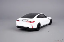 BMW M4 (2020) bílé, 1:18 Minichamps