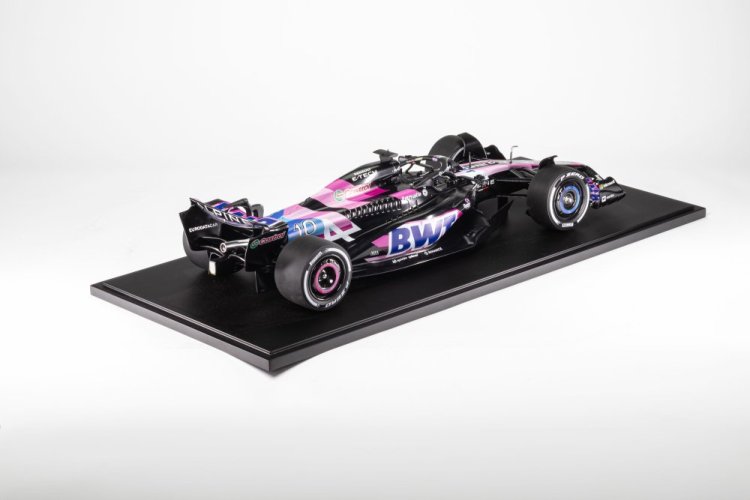 Alpine A524 - pink presentation car (2024), 1:8 HC Models