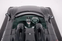 Mercedes-Benz CLK GTR roadster (1999) šedý, 1:18 GT Spirit