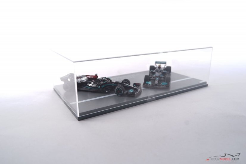 Mercedes W12 - Hamilton + Bottas (2021), 1:43 Spark