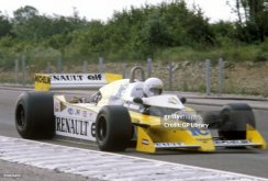 Renault RS10 - René Arnoux (1979), 3. miesto Francúzsko, s figúrkou pilota 1:18 GP Replicas