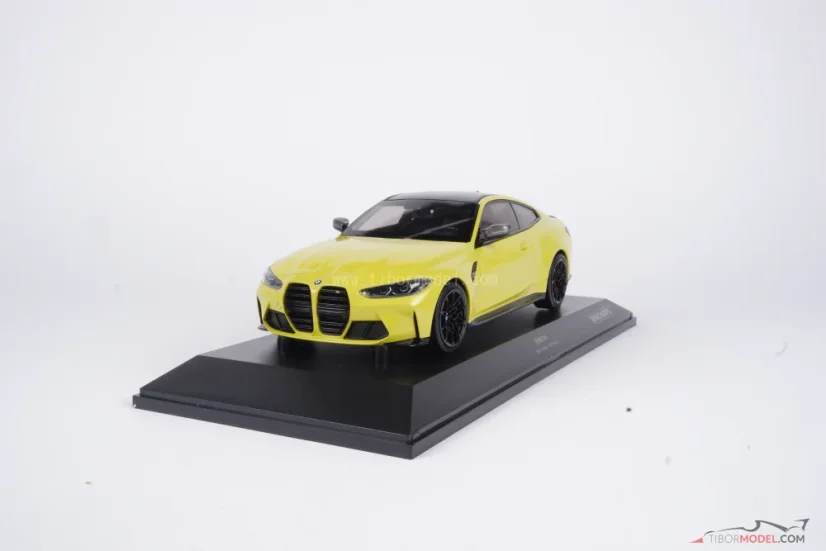 BMW M4 (2020) žlté, 1:18 Minichamps