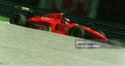 Ferrari 412 T1B - Jean Alesi (1994), Pole pozíció Olasz Nagydíj, figurás kiadás, 1:18 GP Replicas