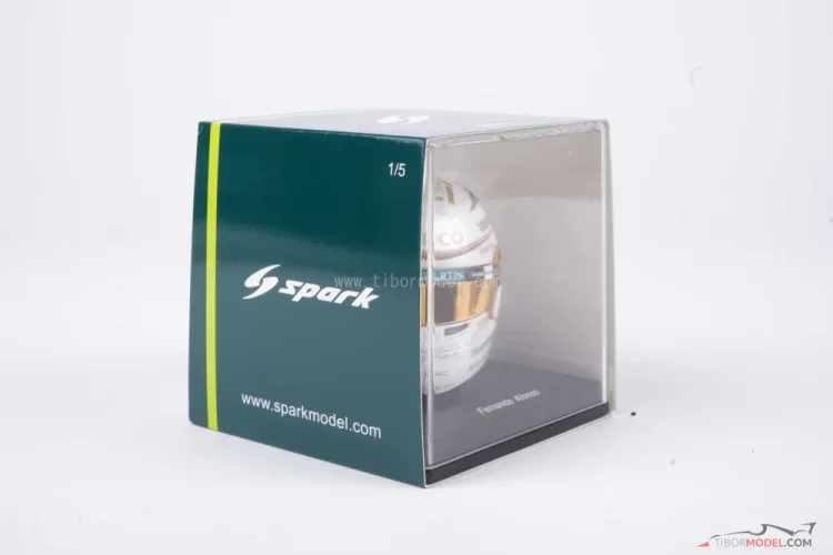 Fernando Alonso 2025 VC Číny mini prilba, Aston Martin, 1:5 Spark