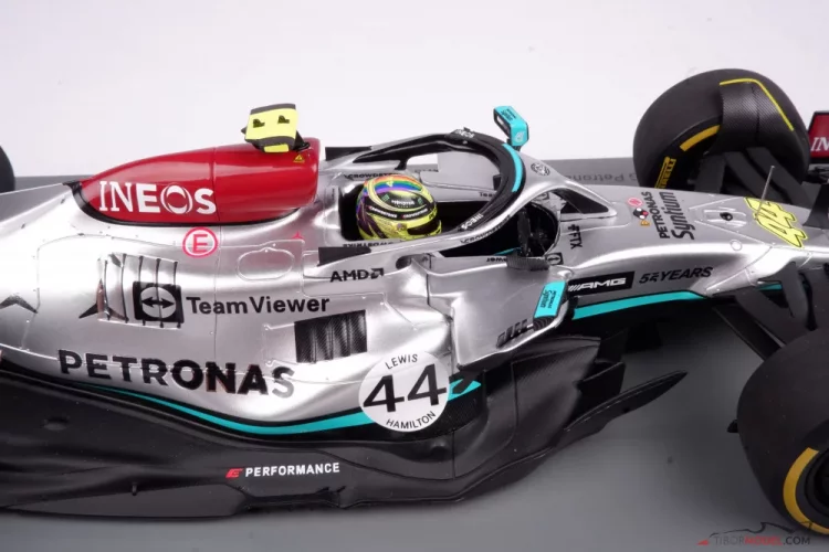 Mercedes W13 - Lewis Hamilton (2022), Belga Nagydíj, 1:18 Spark
