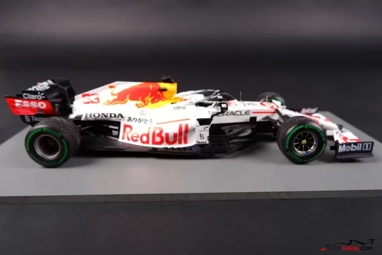 Red Bull RB16b - Max Verstappen (2021), Turkish GP, 1:18 Spark