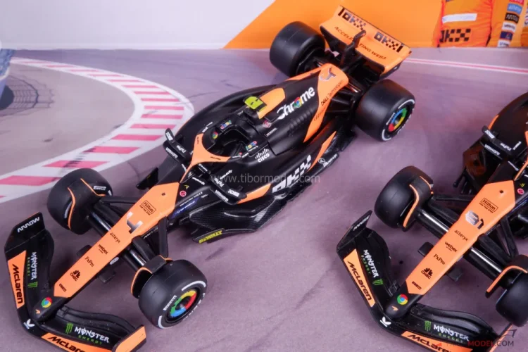 McLaren MCL38 Norris + Piastri (2024), dvojbalenie, 1:43 BBurago McLaren MCL38 Norris + Piastri (2024), dvojbalenie, 1:43 BBurago