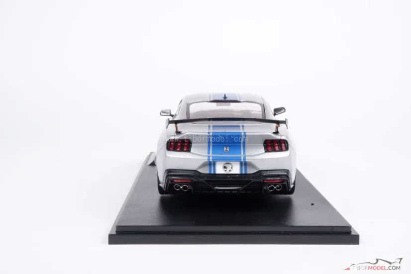 Shelby Mustang Super Snake (2025) šedé, 1:18 Solido