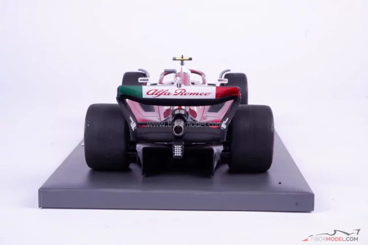 Alfa Romeo C42 - Guanyu Zhou (2022), VC Bahrajnu, 1:18 Minichamps