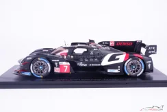 Toyota GR010 - Lopez/ Kobayashi/ de Vries (2024), Le Mans, 1:18 Spark