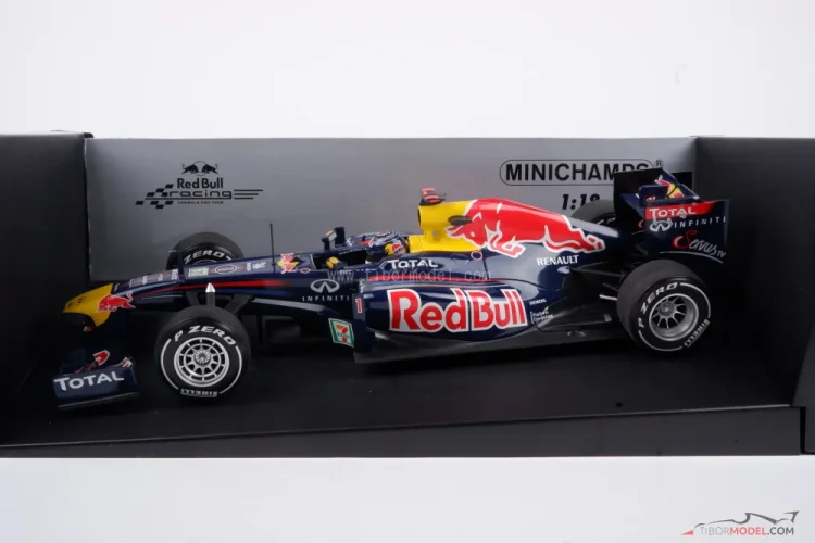 Model car Red Bull RB7 Vettel 2011, 1:18 Minichamps | Tibormodel.com