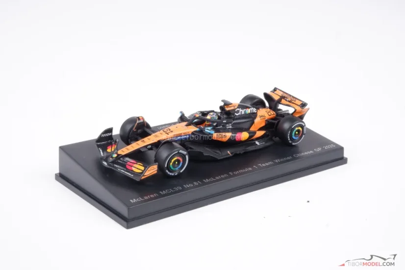 McLaren MCL39 - Oscar Piastri (2025) VC Číny, 1:64 Spark