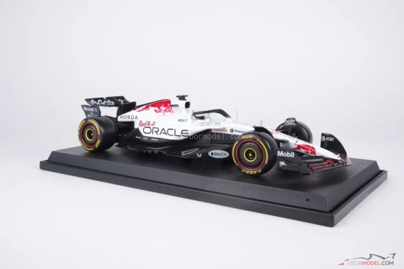 Red Bull RB21 - Max Verstappen (2025), Víťaz VC Japonska, 1:18 Bburago