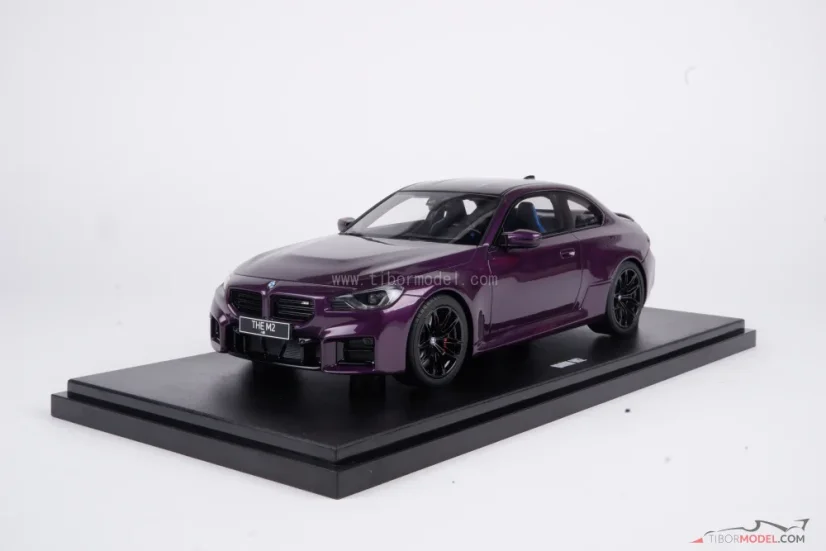 BMW M2 (2023) purple, 1:18 GT Spirit