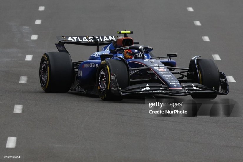 Williams FW47 - Carlos Sainz (2025), VC Azerbajdžanu, 1:43 Minichamps