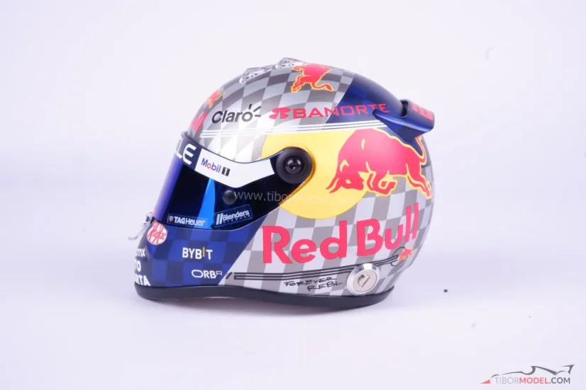 Sergio Perez 2024 Red Bull přilba, VC Velké Británie, 1:2 Schuberth