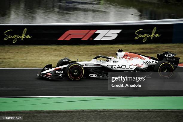 Model car Red Bull RB21 Verstappen Japan Bburago | Tibormodel.com