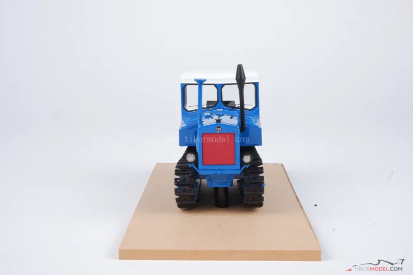 IFA KS07/60 traktor, modrý, 1:32 Schuco