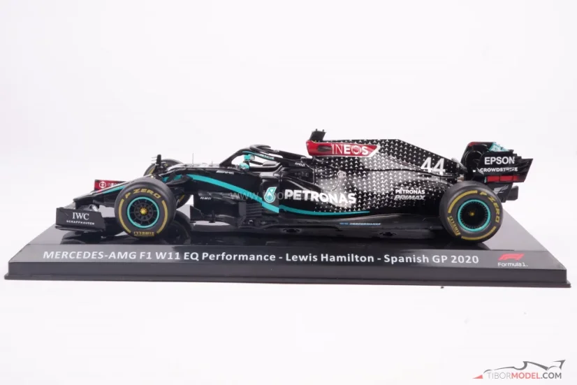 Mercedes W11 - Lewis Hamilton (2020), 1:24 Premium Collectibles