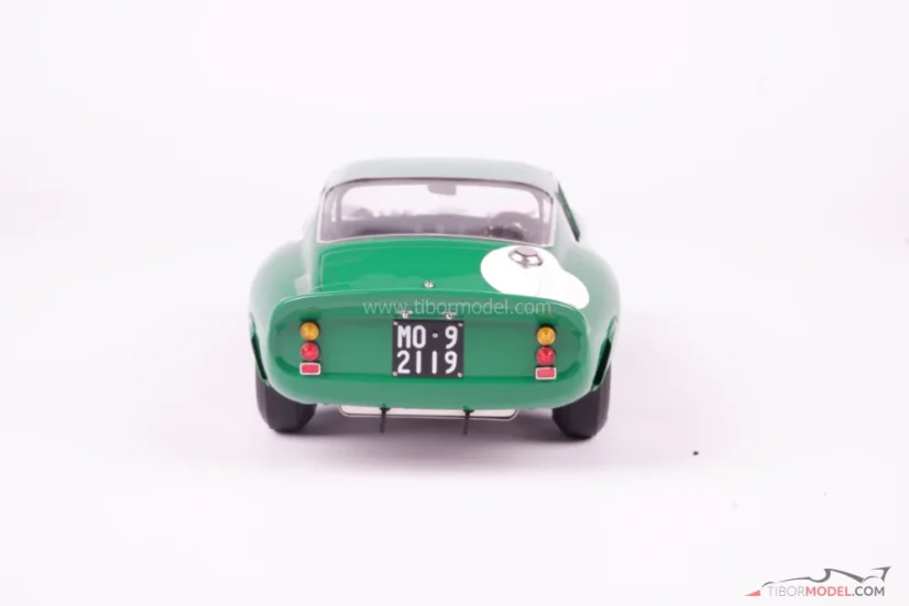 Ferrari 250 GTO - David Piper (1963) Silverstone, 1:18 CMC