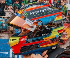 Oscar Piastri 2025 mini helmet, McLaren, 1:5 Spark
