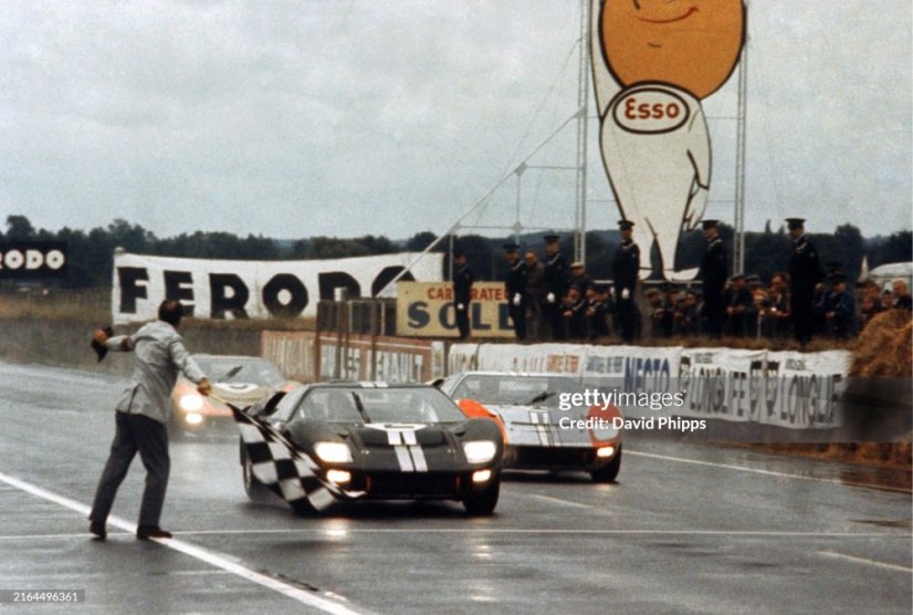 Ford GT40 Mk II (1966), McLaren/Amon, Víťaz 24h Le Mans 1:12 Top Marques Ford GT40 Mk II (1966), McLaren/Amon, Víťaz 24h Le Mans 1:12 Top Marques