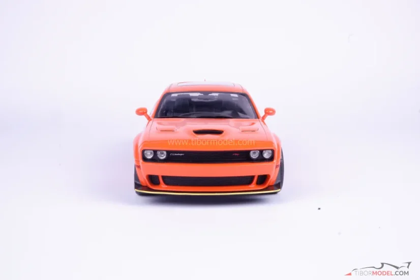 Dodge Challenger R/T Scat Pack (2023) orange, 1:18 Solido