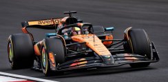 McLaren MCL39 - Oscar Piastri (2025), Chinese GP, 1:43 Spark