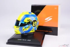 Lando Norris 2022 mini prilba, McLaren F1 Team, 1:5 Spark