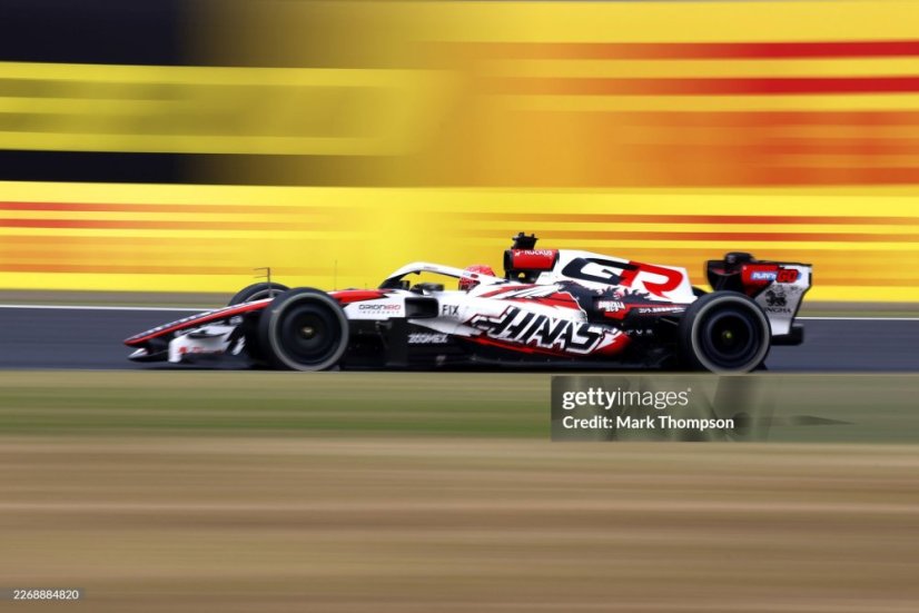 Haas VF-26 - Esteban Ocon (2026), VC Japonska, 1:18 Spark