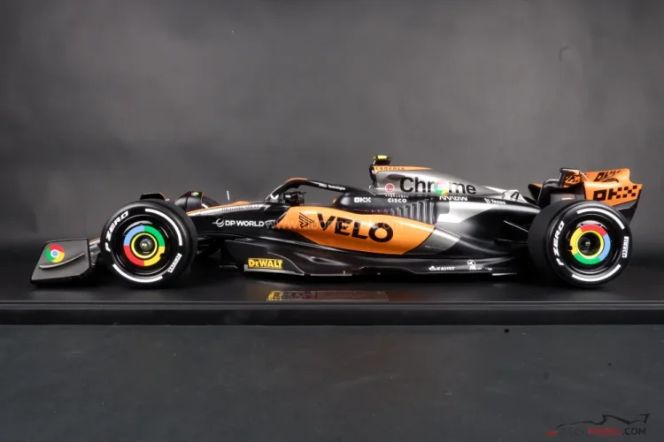 McLaren MCL60 - Lando Norris (2023), Silverstone, 1:8 HC Models McLaren MCL60 - Lando Norris (2023), Silverstone, 1:8 HC Models