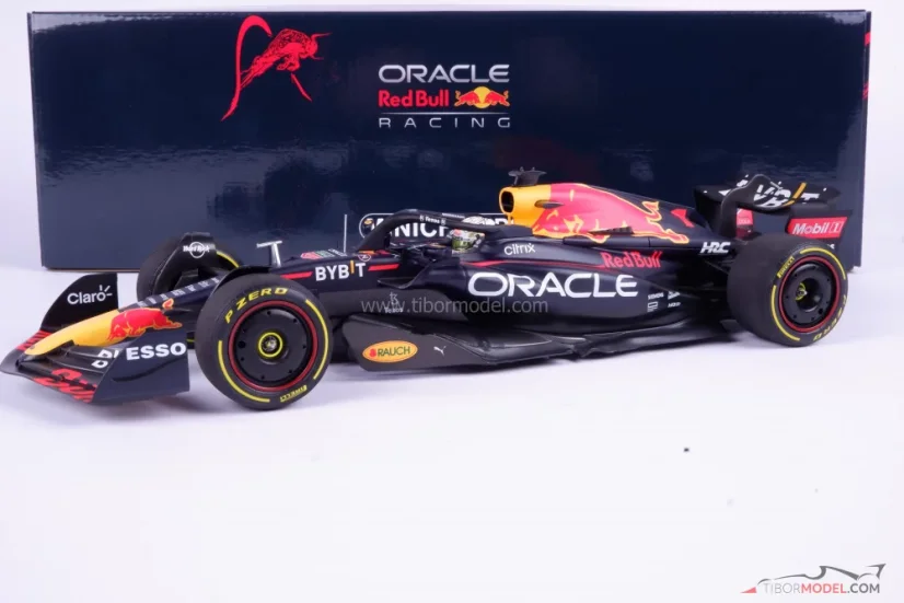 Red Bull RB18 - Max Verstappen (2022), Víťaz Francúzsko, 1:18 Minichamps