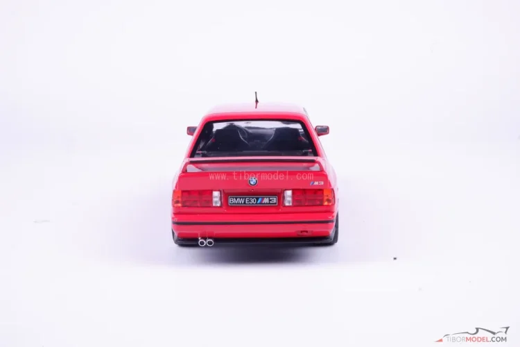 BMW E30 M3 (1986) červené, 1:18 Solido